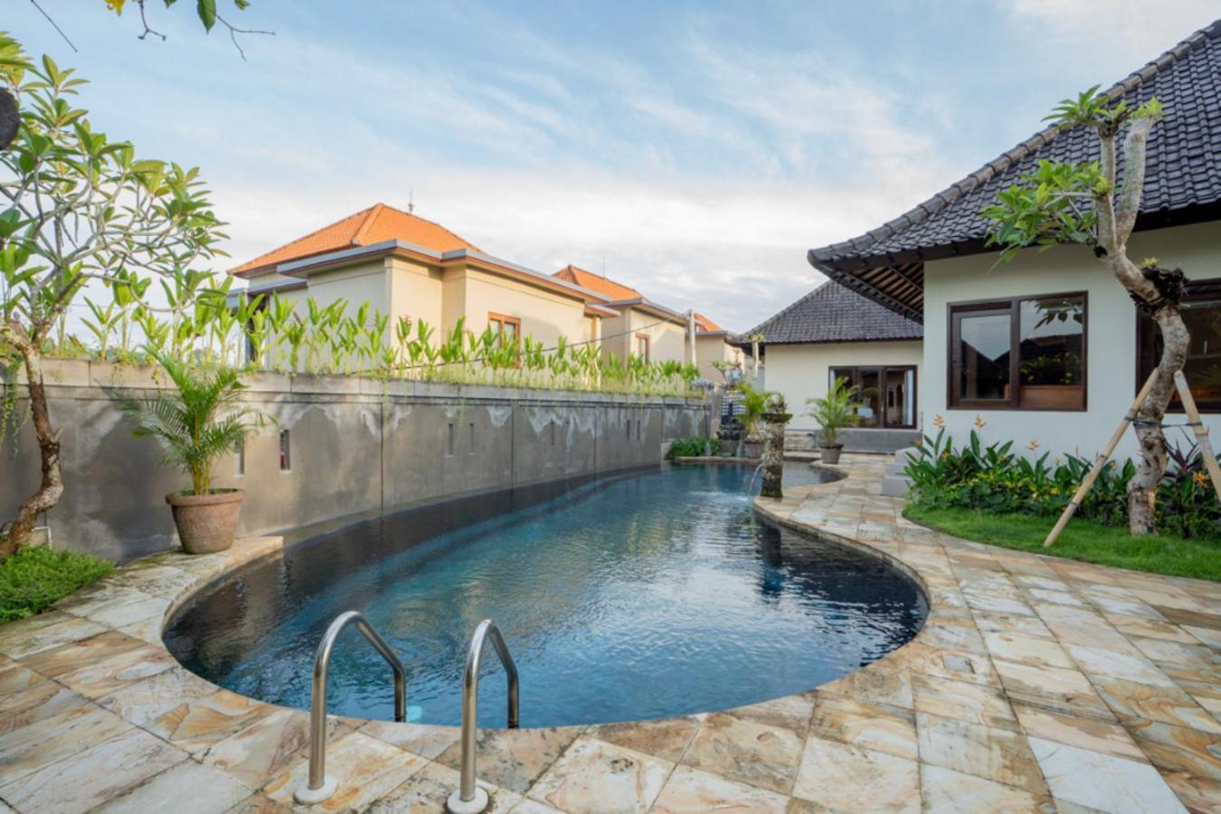 Oma Ubud Exteriör bild
