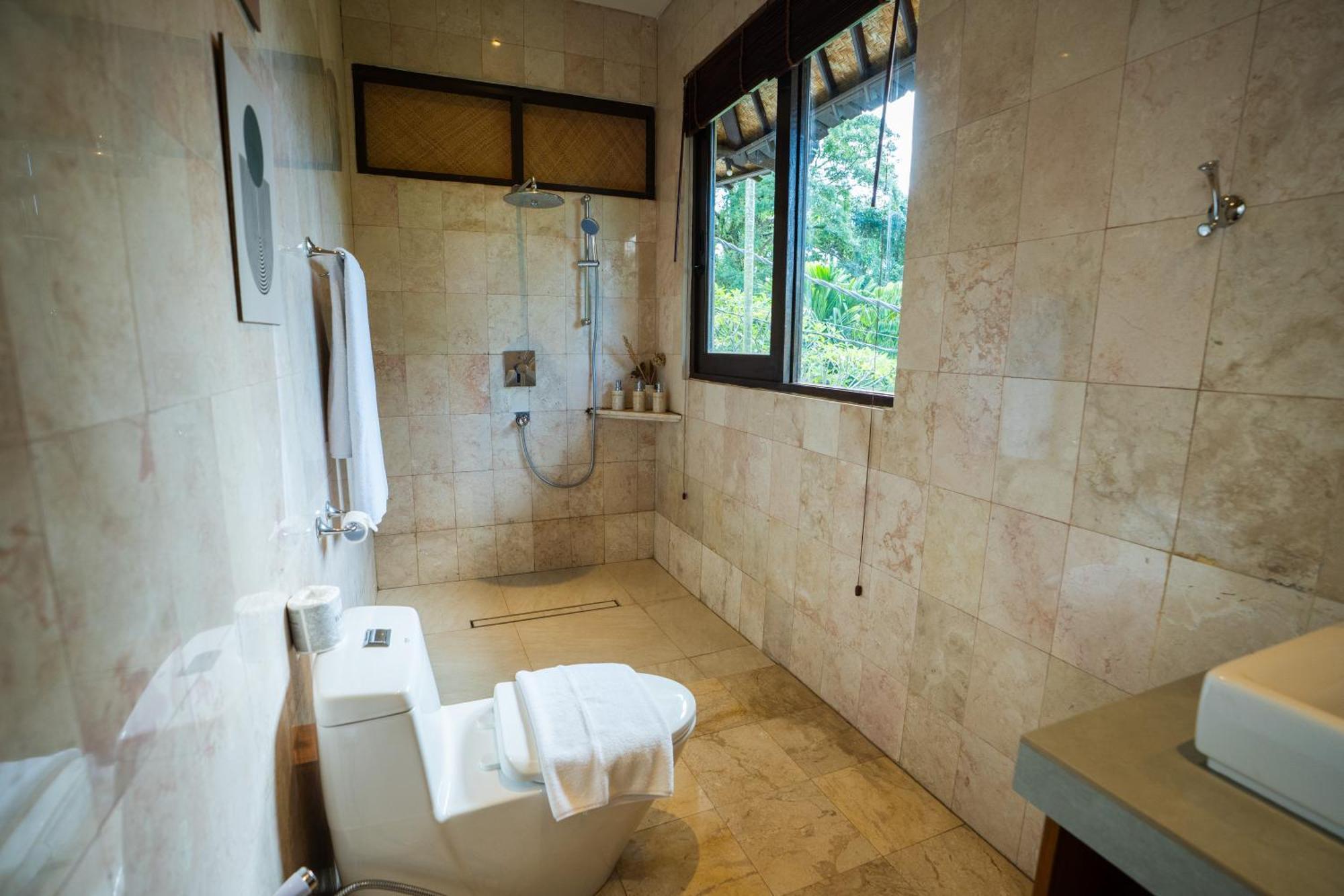 Oma Ubud Exteriör bild